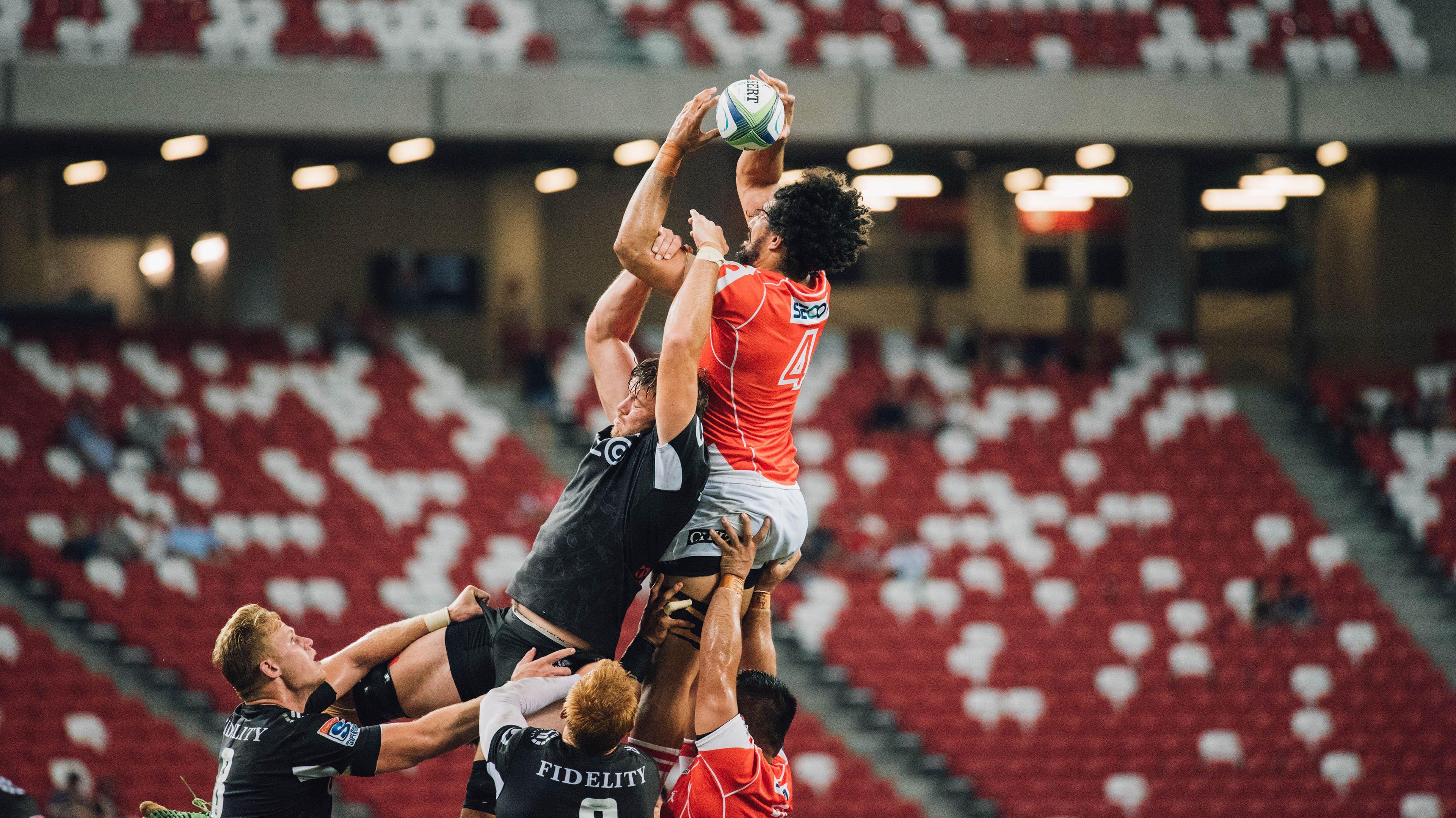 满满父爱C罗社媒为龙凤胎儿女庆生：祝我的宝贝们生日快乐！